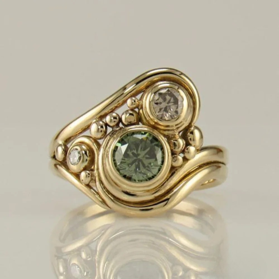 Retro Style Gold and Green Zircon Ring