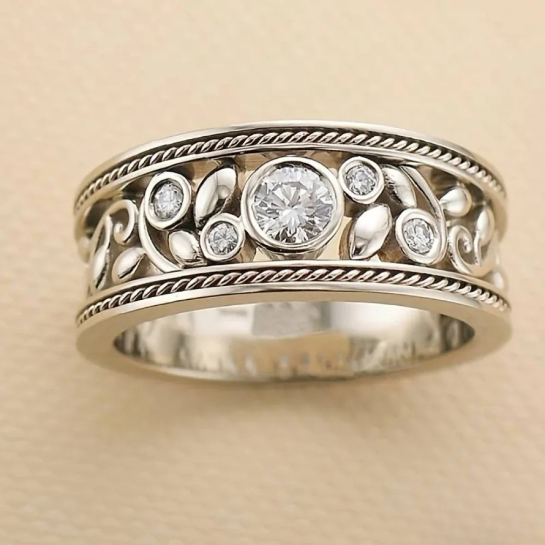 Vintage Silver and Zircon Ring