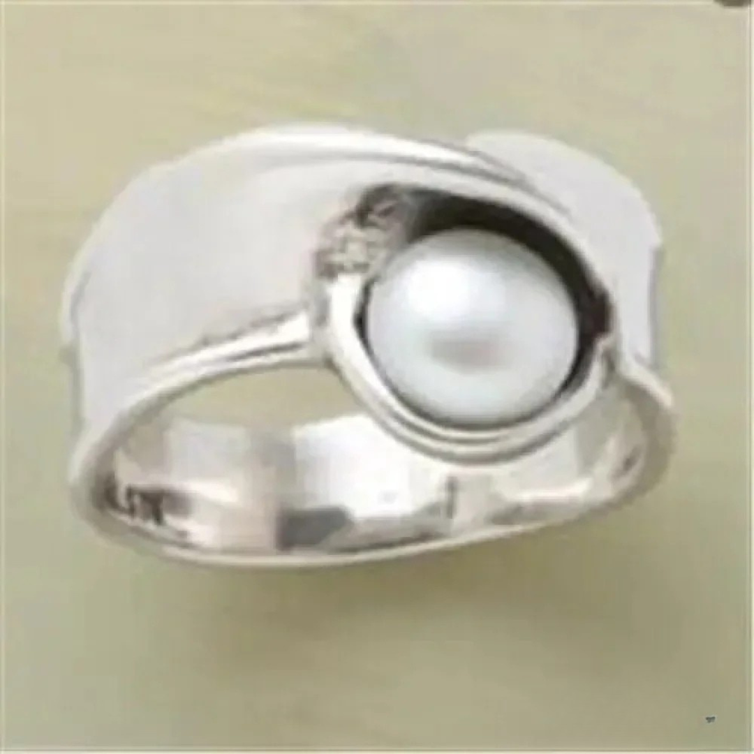Vintage Embedded Pearl Ring