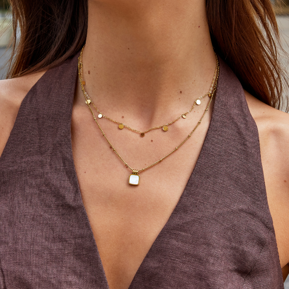 Agatha Gold Water Drop Necklace