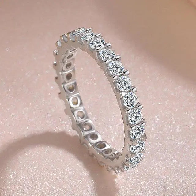 Aspen™ | Silver ring with an inlaid zirconia