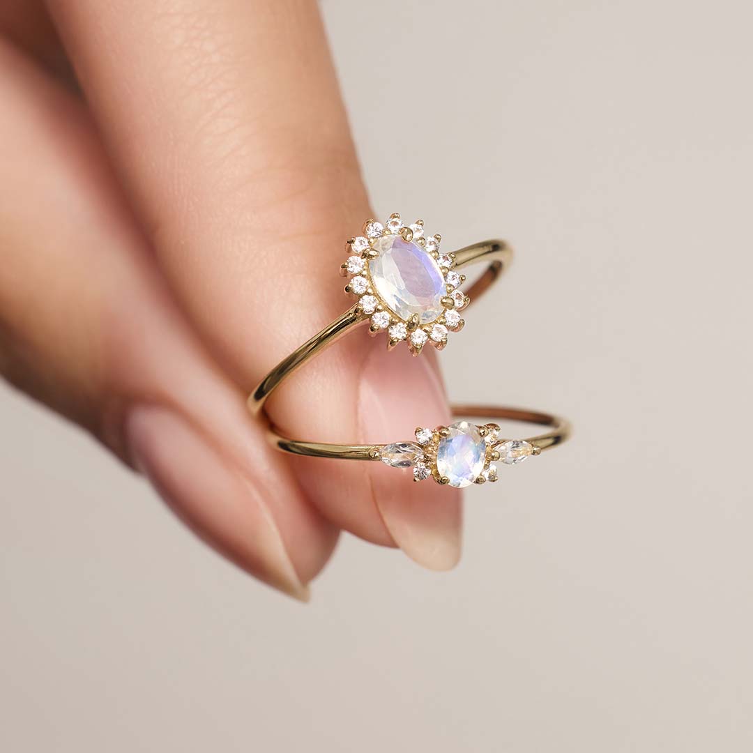 Moonstone Ring | Gold