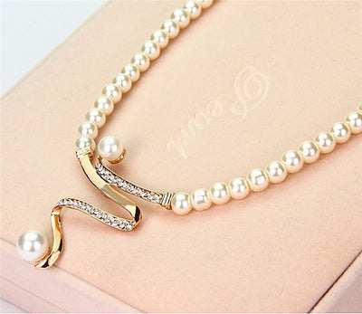 Aspen™ | Natural pearl earring and ring set in silver