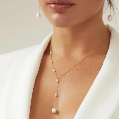 Vintage Pearl Pendant Necklace