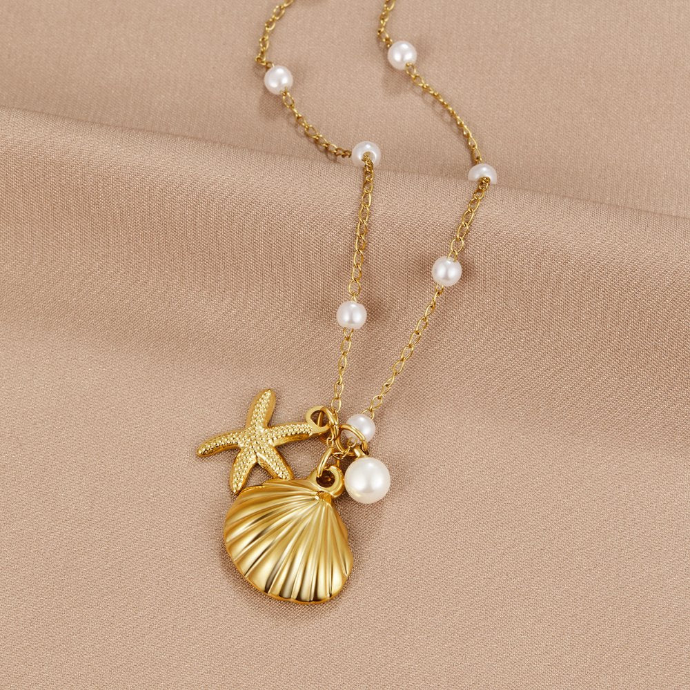 Ariya Shell Charm Necklace