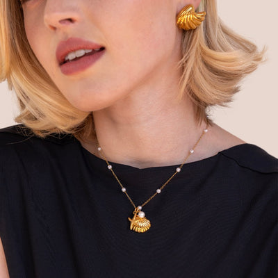 Ariya Shell Charm Necklace