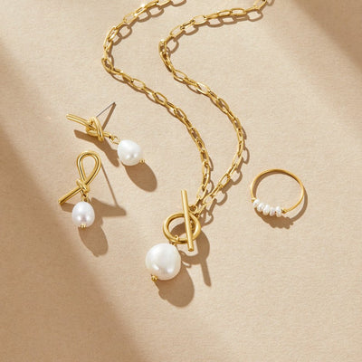 Ava Freshwater Pearl Gold Chain