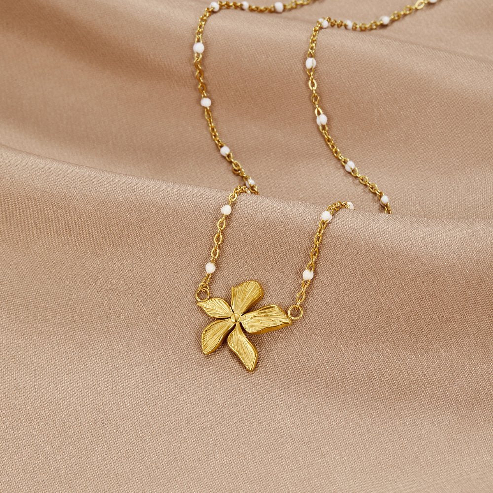 "Awakening of Spring" Pearl Necklace