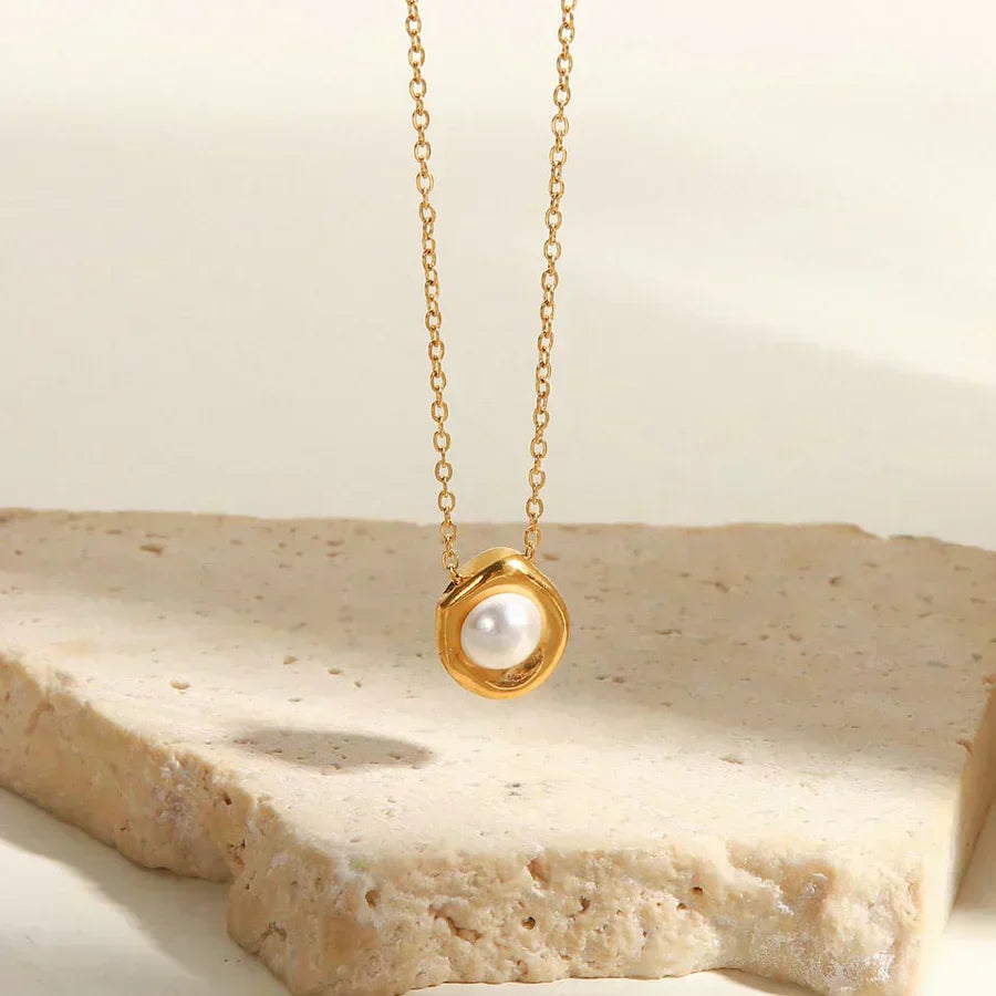 Golden Saltwater Pearl Necklace